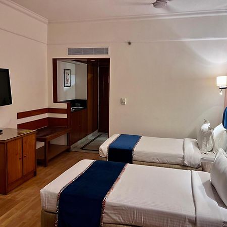 Katriya Hotel&Tower Hyderabad Bagian luar foto