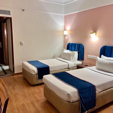 Katriya Hotel&Tower Hyderabad Bagian luar foto